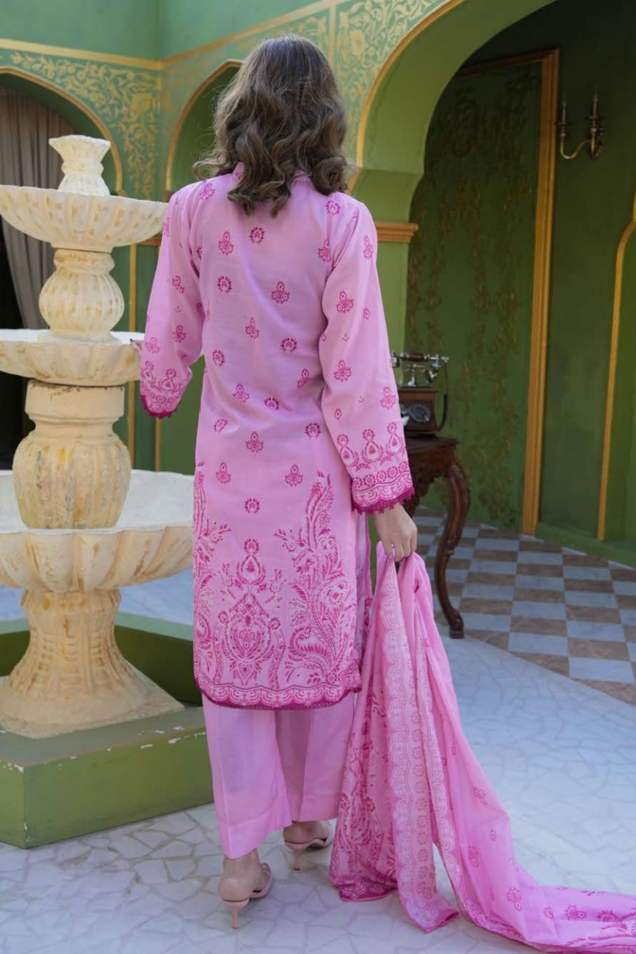 Pink Printed Lawn 3PC