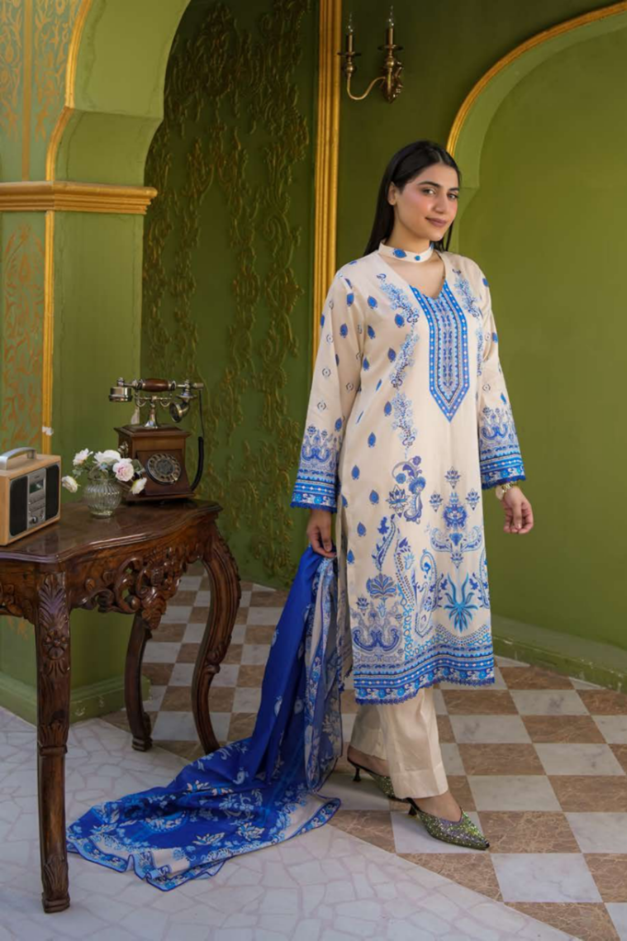 Off-White Printed Lawn 3PC